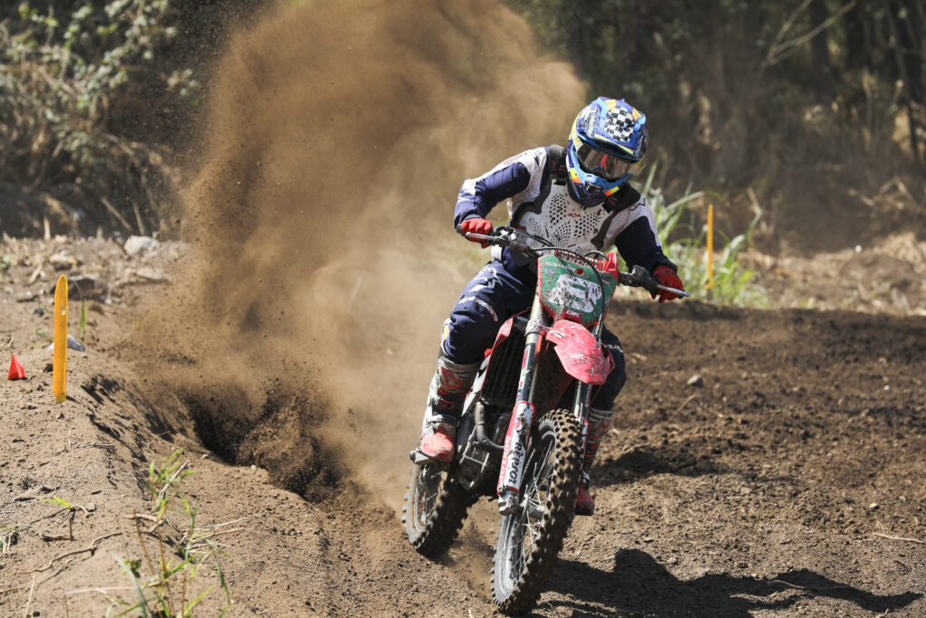 El fin de semana del 24 y 25 de febrero se realizó la primera fecha del Campeonato Nacional de Motocross, en la nueva Pista VAS TRAXX, en San Miguel Petapa.