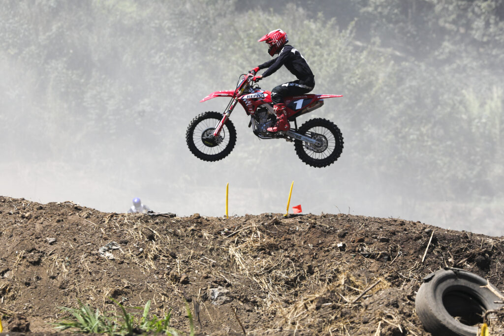 El fin de semana del 24 y 25 de febrero se realizó la primera fecha del Campeonato Nacional de Motocross, en la nueva Pista VAS TRAXX, en San Miguel Petapa.