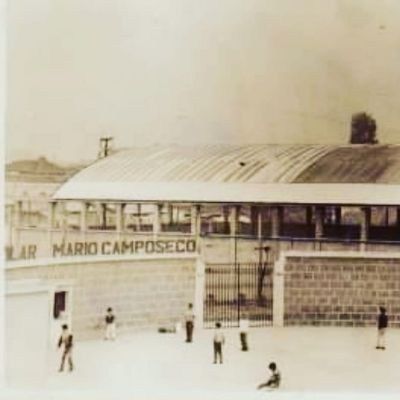 Entrada del Estadio Mario Camposeco