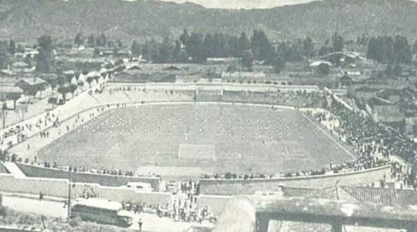 Plano general del Estadio Mario Camposeco en sus inicios. (Créditos: Guatemala.com)