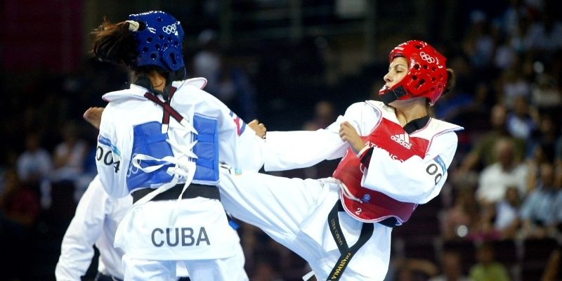 Euda Carías es una extaekwondoka guatemalteca destacada por su actuación en los Juegos Olímpicos de Atenas y en el Mundial de taekwondo en Dinamarca.