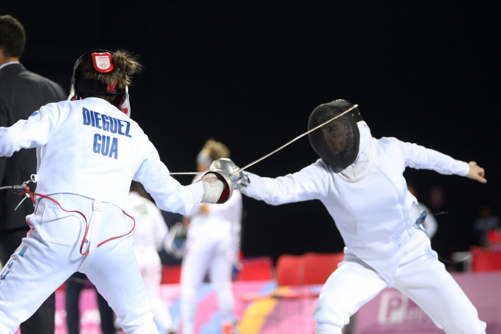 Ronda de esgrima, clasificación femenina
En la ronda de clasificación de esgrima en el Centro de Convenciones de Lima, Ximena Diéguez sobresalió al terminar cuarta con 257 (23 victorias y 8 derrotas).