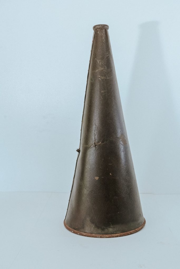 Este alta voz fue utilizado por los equipos de remo y canotaje que entrenaban en el Lago de Amatitlán en la década de 1940