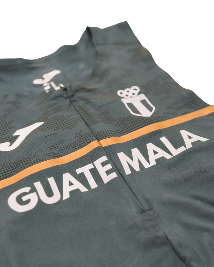 Uniforme de competencia de Alessandra en XII Juegos Centroamericanos Guatemala 2025